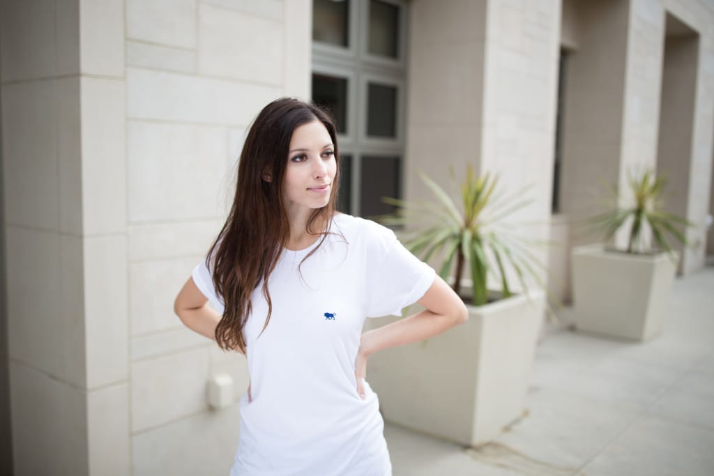 Women's - Lion Embroidered White Crew Neck T-Shirt-Vaughn de Heart