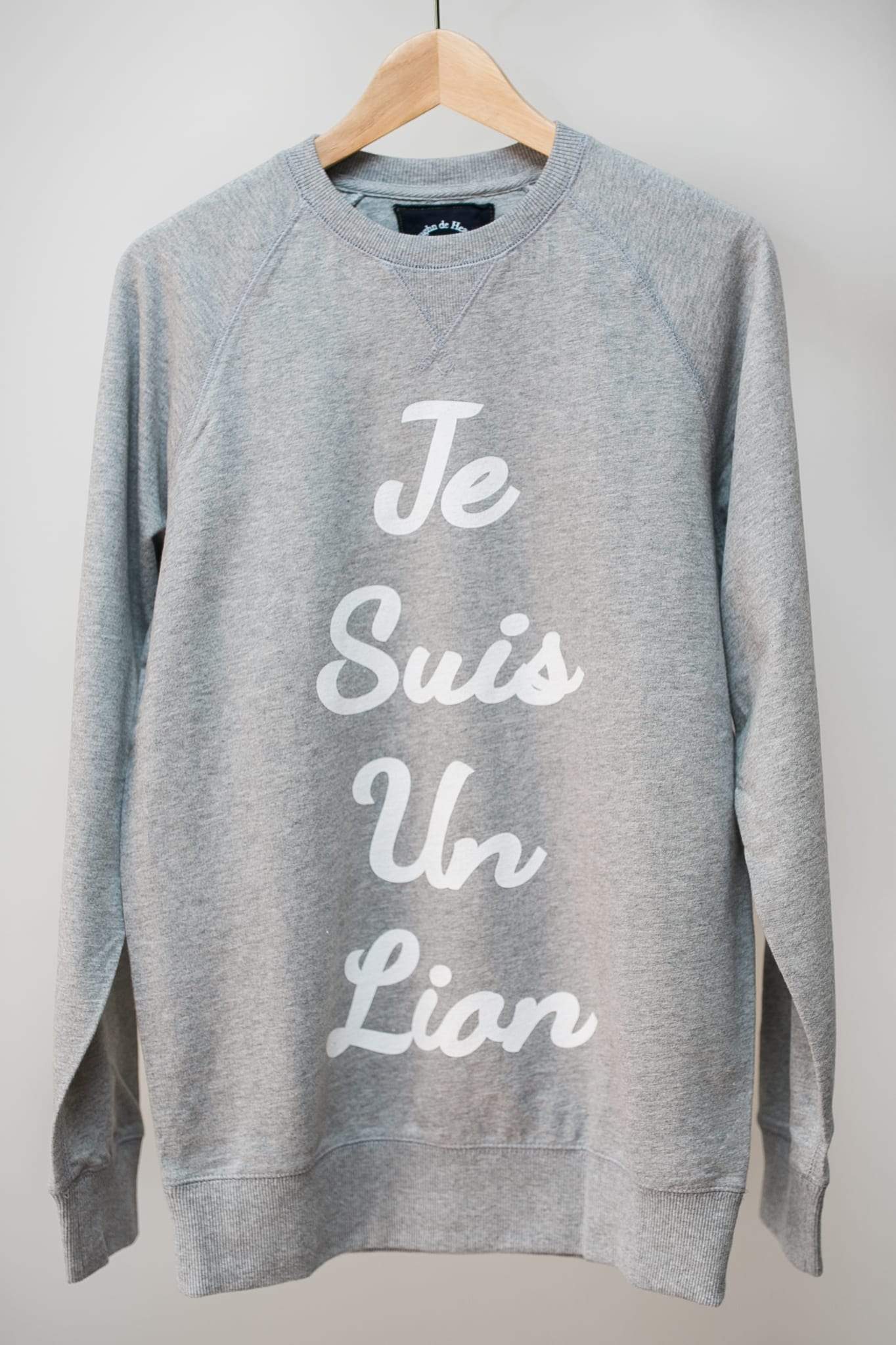 Men's - Je Suis un Lion Heather Grey Sweater-Vaughn de Heart